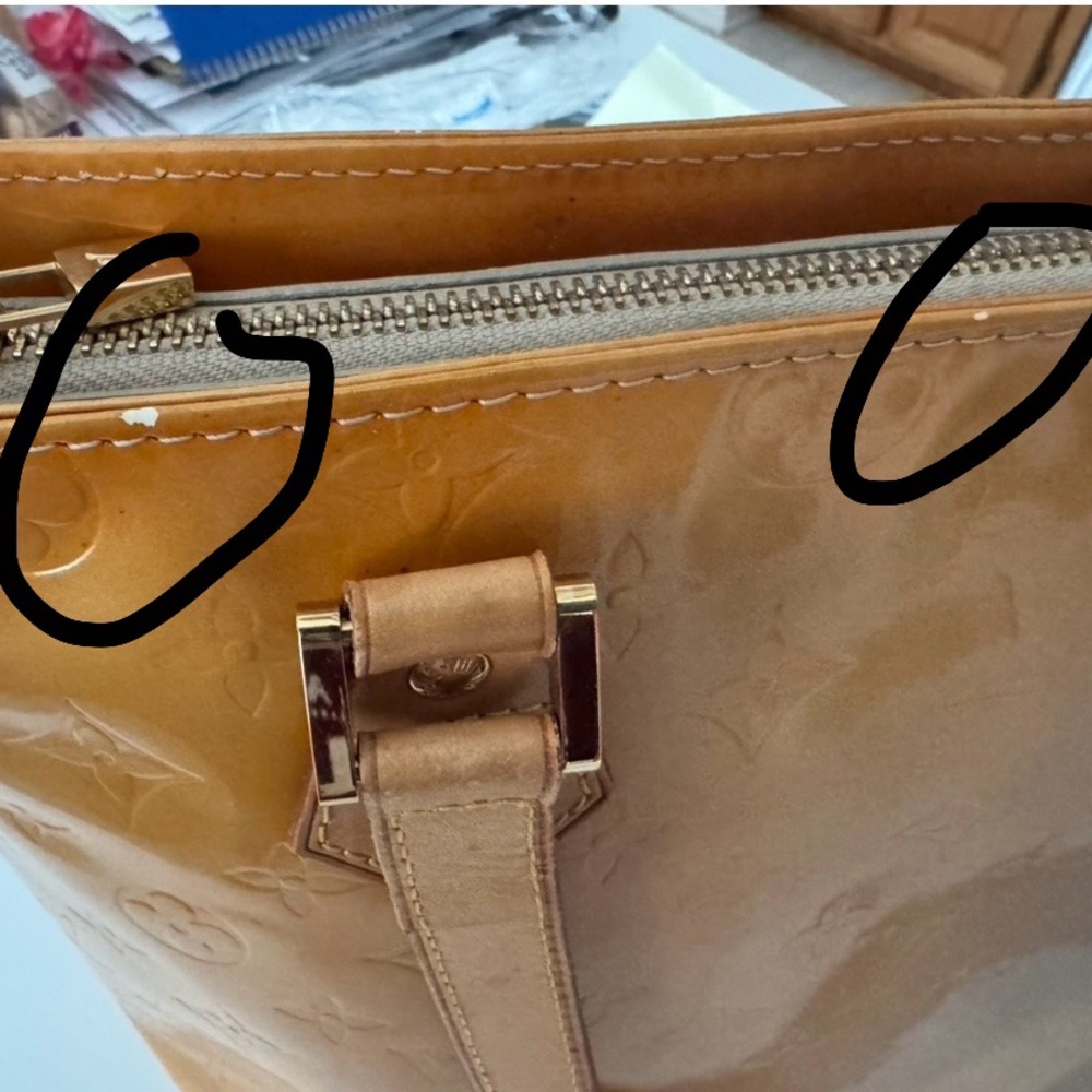 Louis Vuitton Yellow Vernis Leather Houston Shoulder Bag EUC - Picture 10 of 10